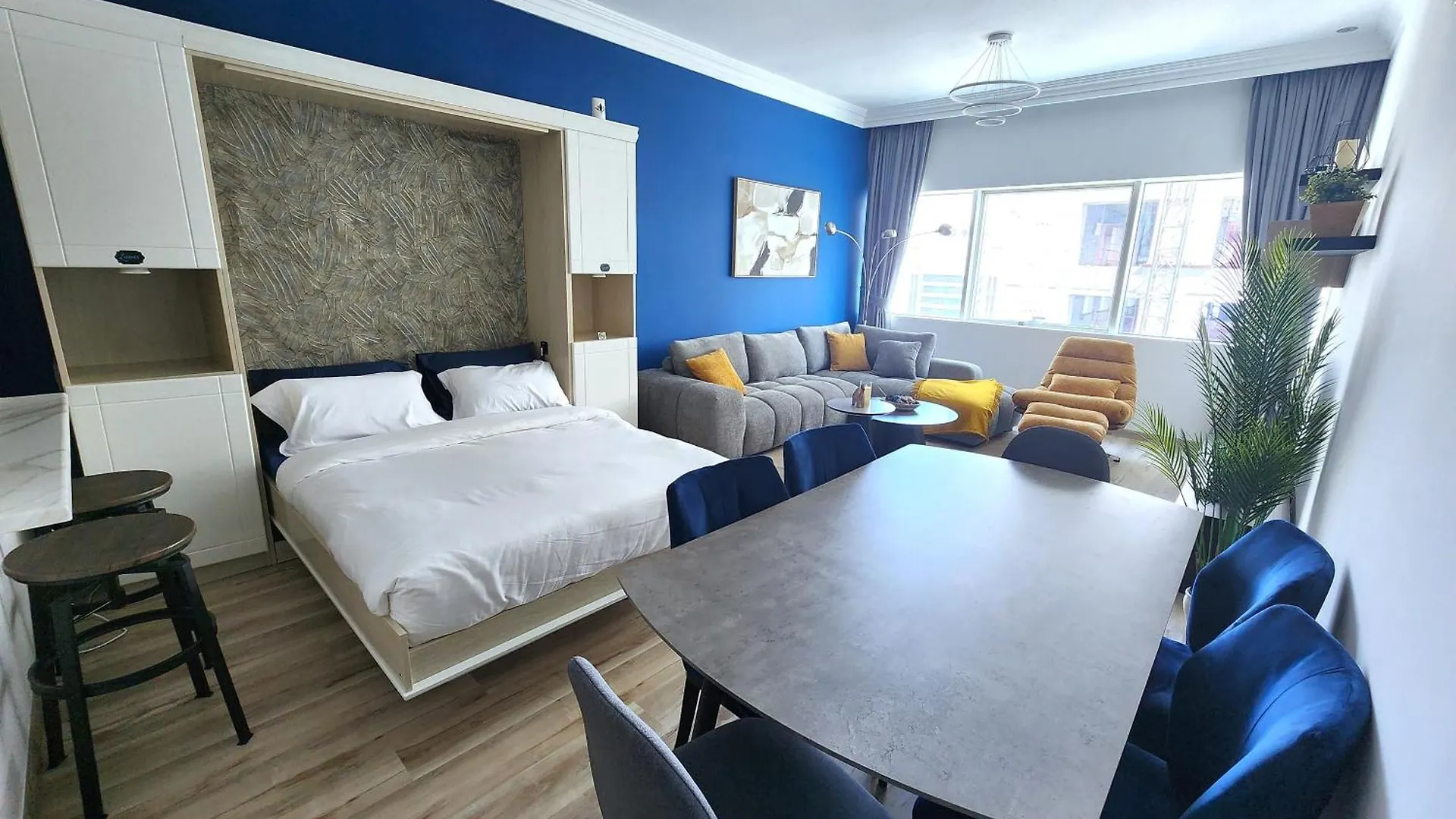 Chateau Chill, High-Rise Dubai Marina Escape 0*,