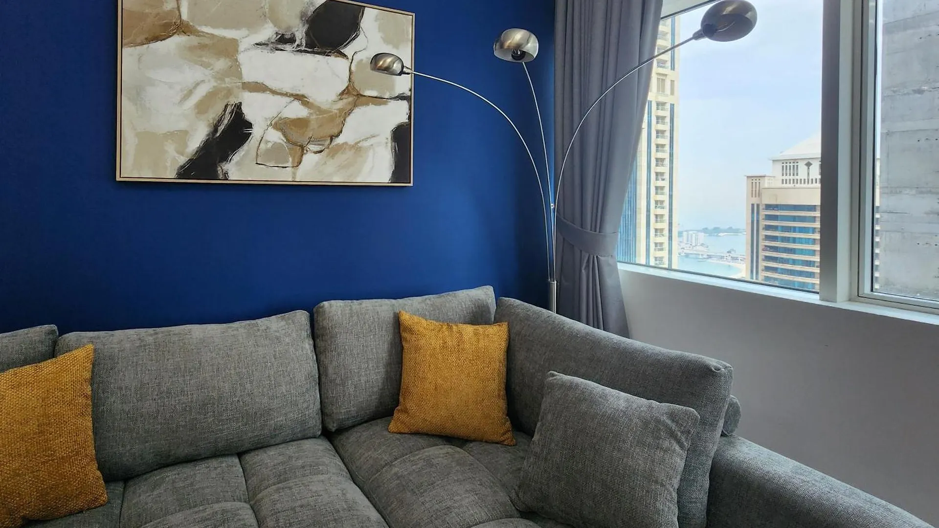 Lägenhet Chateau Chill, High-Rise Dubai Marina Escape
